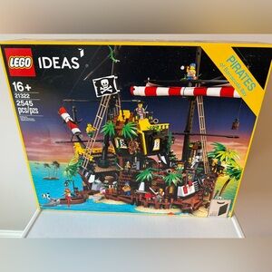 LEGO Ideas Pirates of Barracuda Bay (Set 21322)